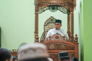 Wagubri Jadi Khatib Salat Jumat, Ratusan Masyarakat Ramaikan Masjid Paripurna At-Taqwa