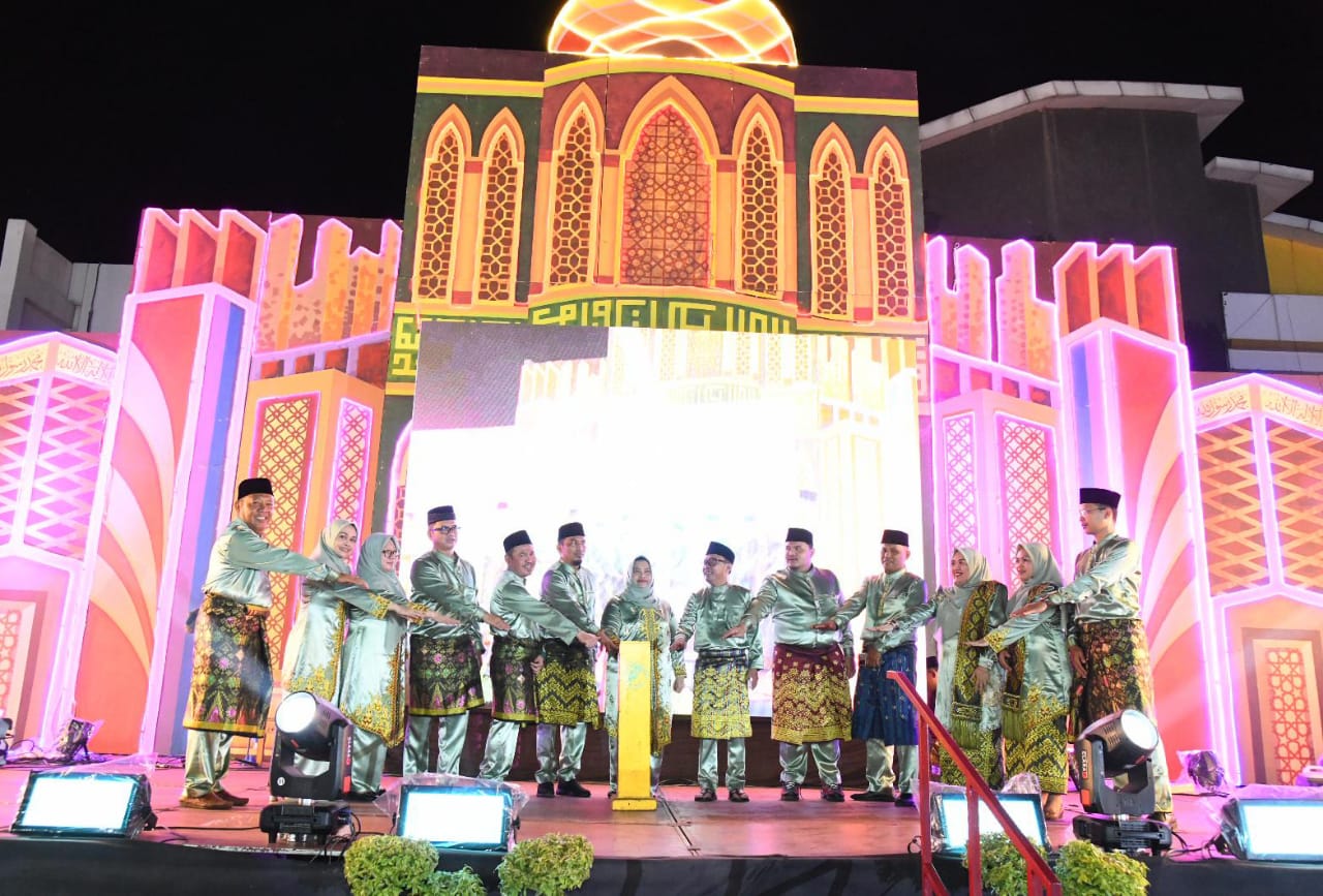 Berlangsung Meriah, Bupati Kasmarni Buka Perhelatan MTQ Tingkat Kecamatan Pinggir