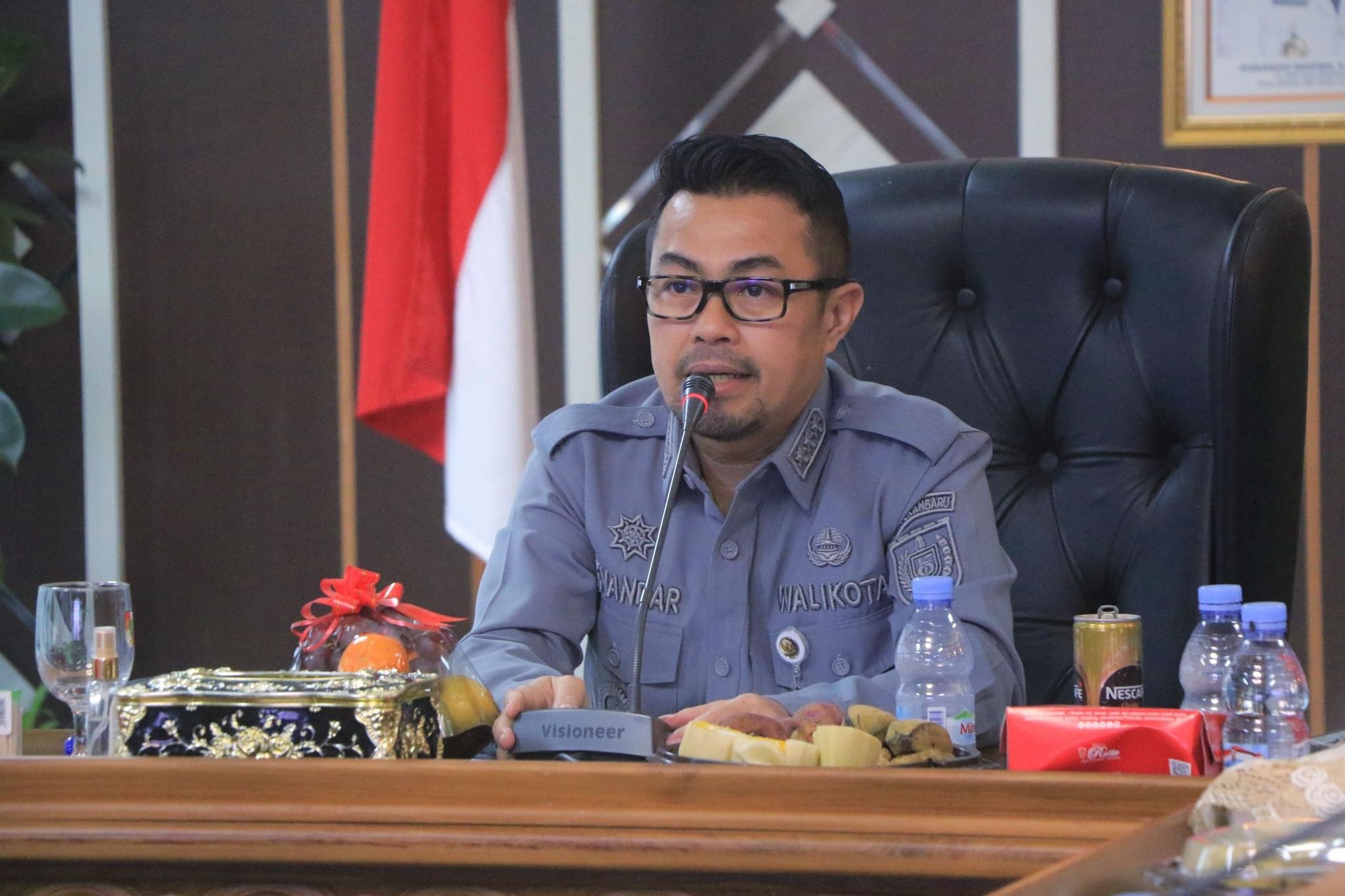 Pj Walikota Minta APH Tindak Pemungut Retribusi Sampah Tunai