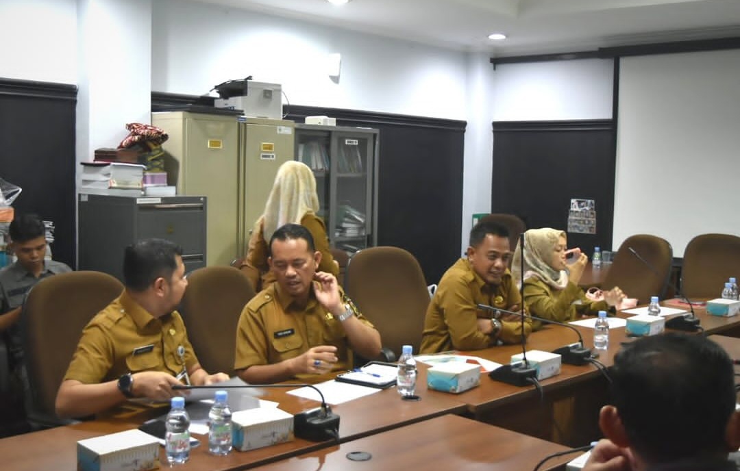 Komisi IV DPRD Hearing Dengan Balitbang Bahas R-APBD 2024