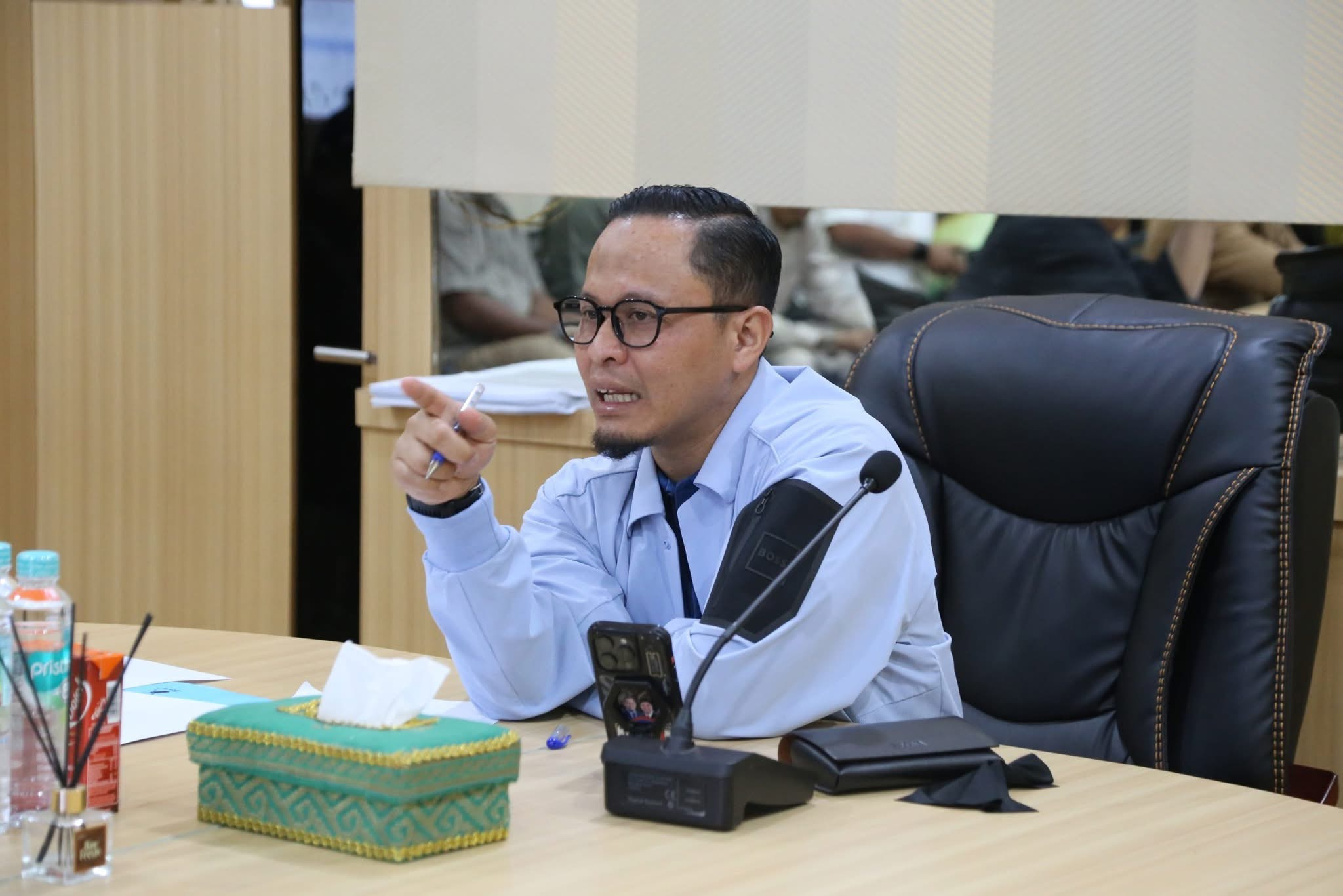 Wako Pekanbaru Tegaskan Penertiban Tiang Reklame Sasar Seluruh Ruas Jalan