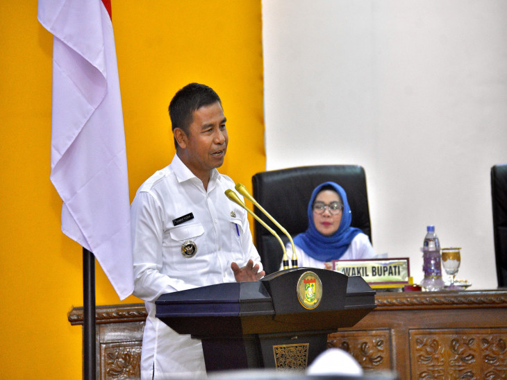 Bupati Kampar Sampaikan LKPJ T.A 2024 Dihadapan Anggota DPRD Kampar