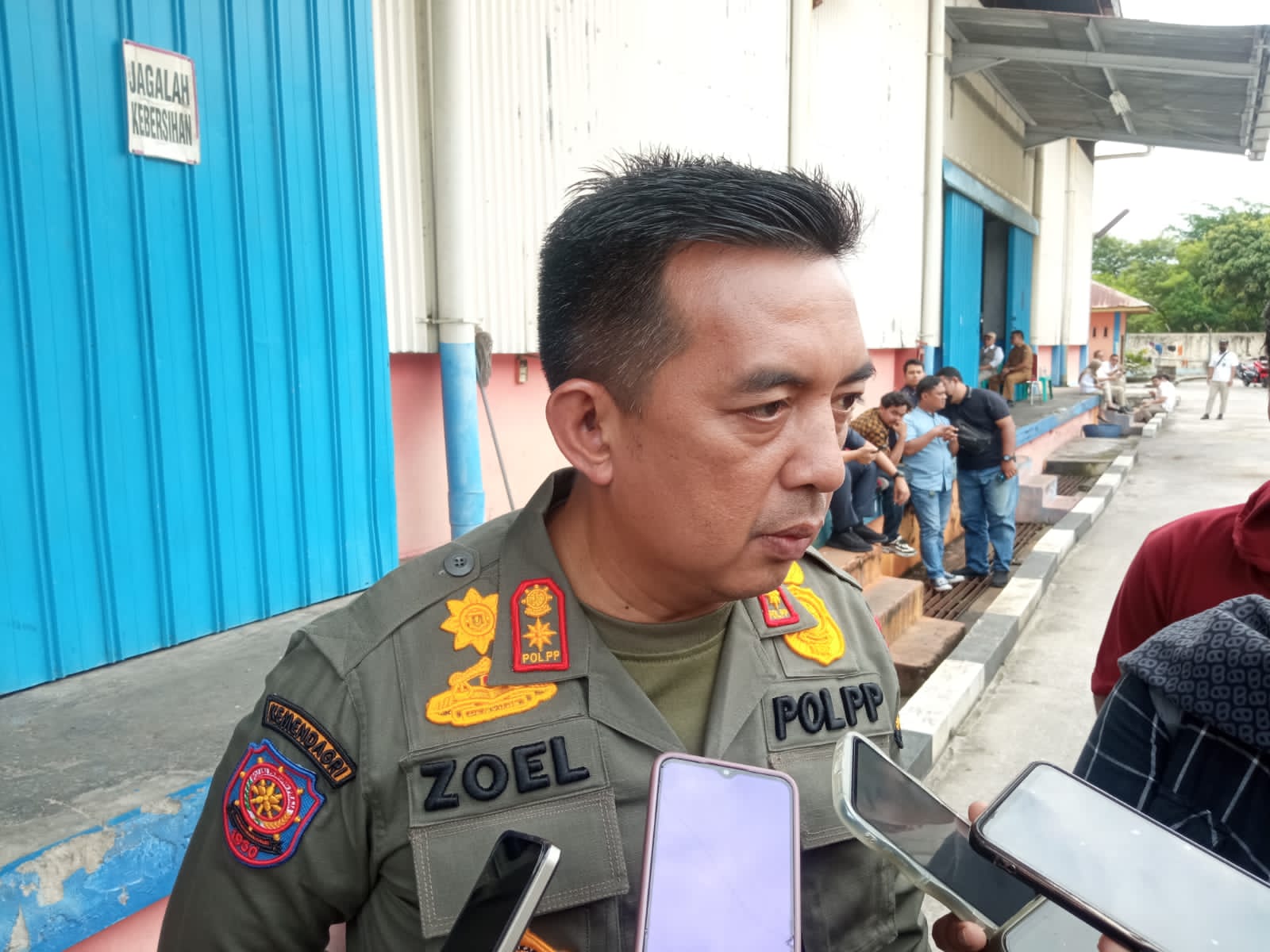 Satpol PP Pekanbaru Ingatkan Timses Calon Kepala Daerah Tidak Pasang Spanduk Sembarangan